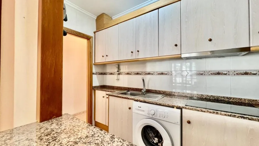2 bedrooms apartment for sale, Torrevieja, Spain No. 2888 № 4