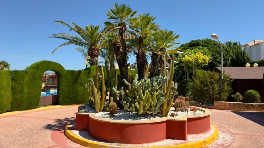 8 bedrooms villa for sale, Calpe, Spain No. 1209 № 11
