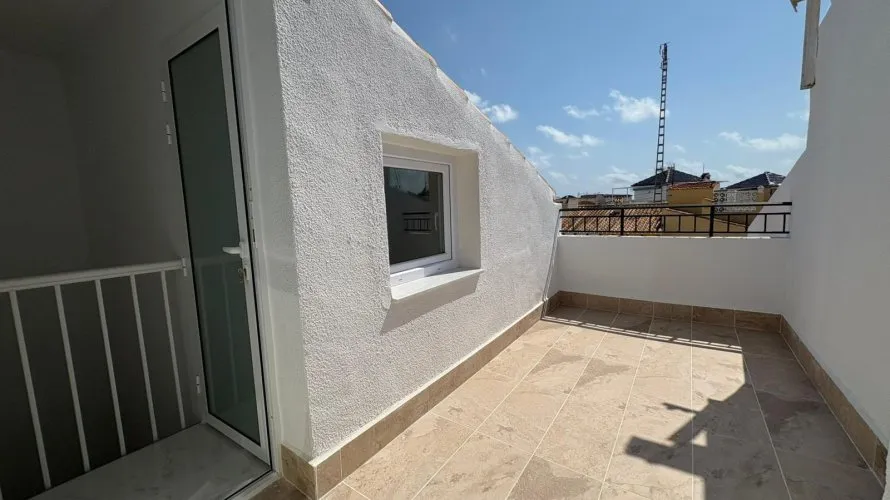 3 bedrooms house for sale, Torrevieja, Spain No. 827 № 14
