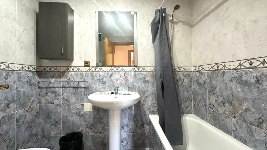 4 bedrooms apartment for sale, Torrevieja, Spain No. 800 № 18