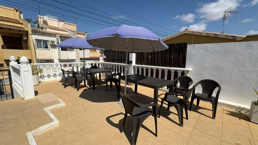 3 bedrooms house for sale, Torrevieja, Spain No. 827 № 22