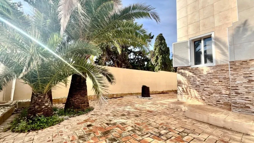 4 bedrooms villa for sale, Torrevieja, Spain No. 234 № 12