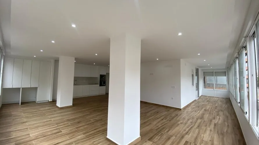 3 bedrooms apartment for sale, Torrevieja, Spain No. 141 № 2