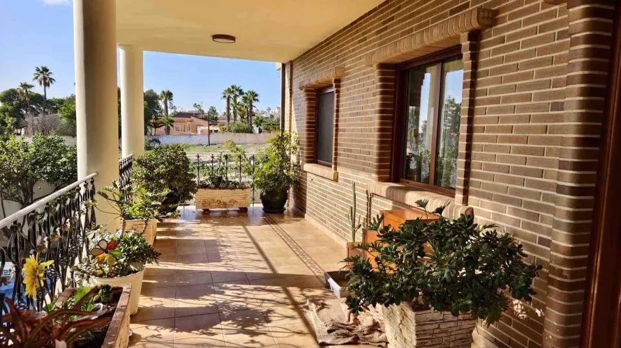 5 bedrooms villa for sale, Ciudad Quesada, Spain No. 109 № 13