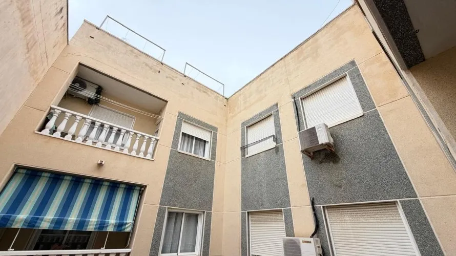 1 bedroom apartment for sale, Torrevieja, Spain No. 2827 № 3