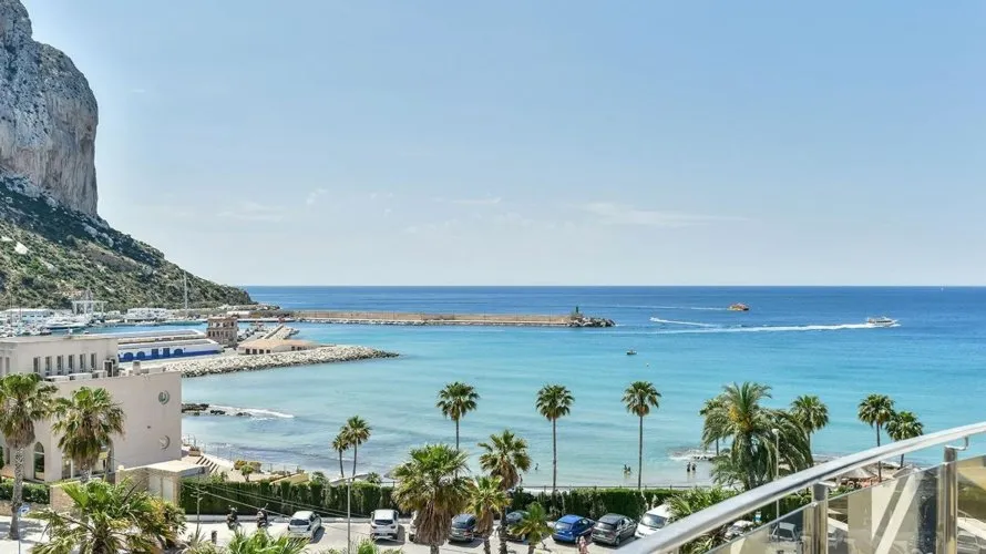 3 bedrooms apartment for sale, Calpe, Spain No. 166 № 14