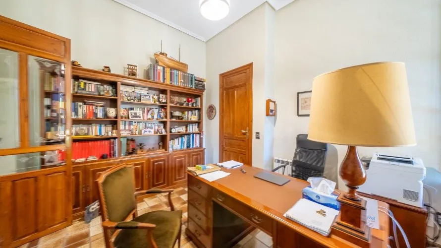 7 bedrooms house for sale, Mutxamel, Spain No. 690 № 16