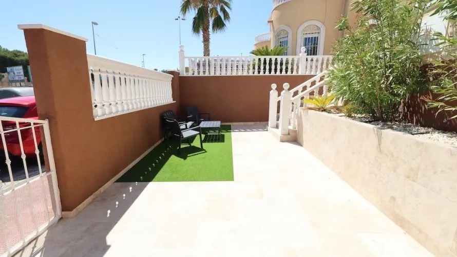 3 bedrooms apartment for sale, Campoamor, Spain No. 1598 № 2