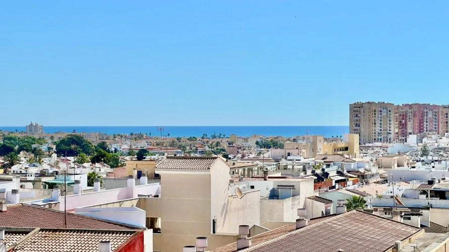 1 bedroom penthouse for sale, Torrevieja, Spain No. 2917 № 2