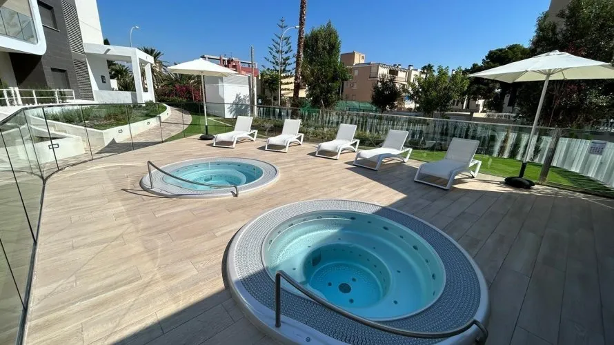 3 bedrooms apartment for sale, Alicante, Spain No. 1279 № 6