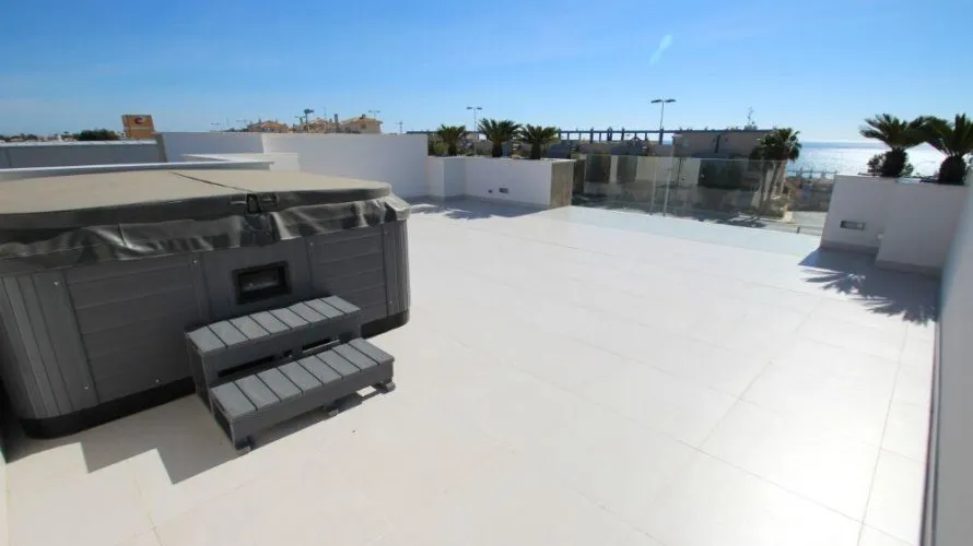 4 bedrooms villa for sale, Campoamor, Spain No. 639 № 16