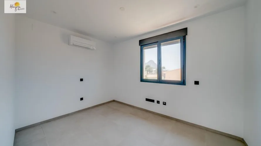 5 bedrooms villa for sale, Calpe, Spain No. 460 № 27