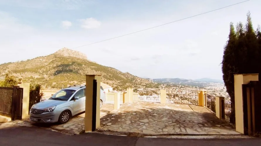8 bedrooms villa for sale, Maryvilla, Spain No. 423 № 5