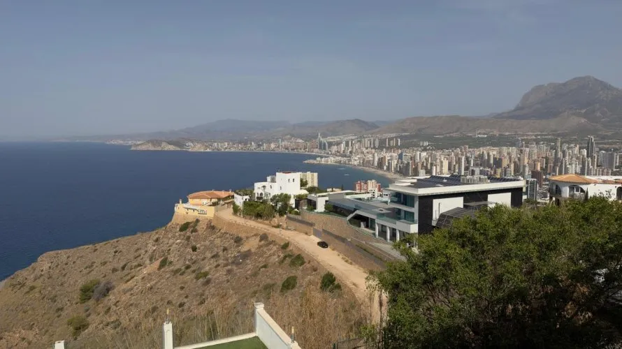 7 bedrooms villa for sale, Benidorm, Spain No. 1622 № 9