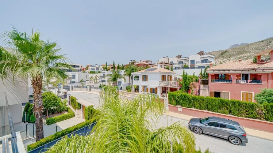 5 bedrooms villa for sale, Finestrat, Spain No. 476 № 2