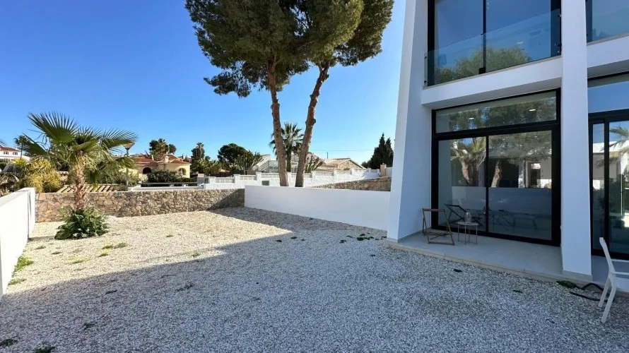 3 bedrooms house for sale, Calpe, Spain No. 504 № 9