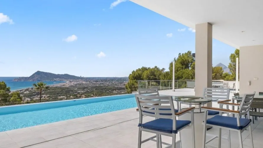 5 bedrooms villa for sale, Zona Altea Hills, Spain No. 935 № 25