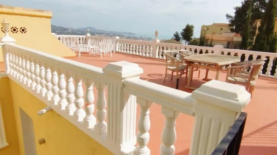 8 bedrooms villa for sale, Maryvilla, Spain No. 423