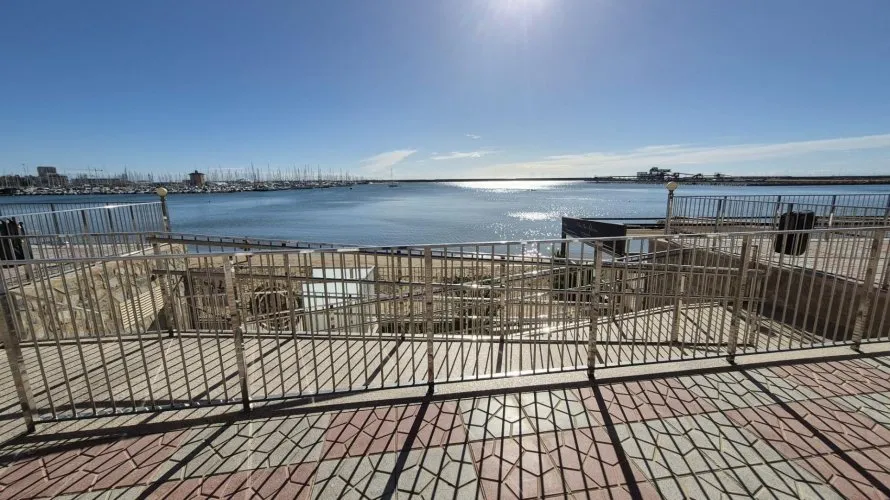 2 bedrooms apartment for sale, Torrevieja, Spain No. 1460 № 13