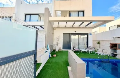 3 bedrooms apartment for sale, La Florida, Spain No. 1095
