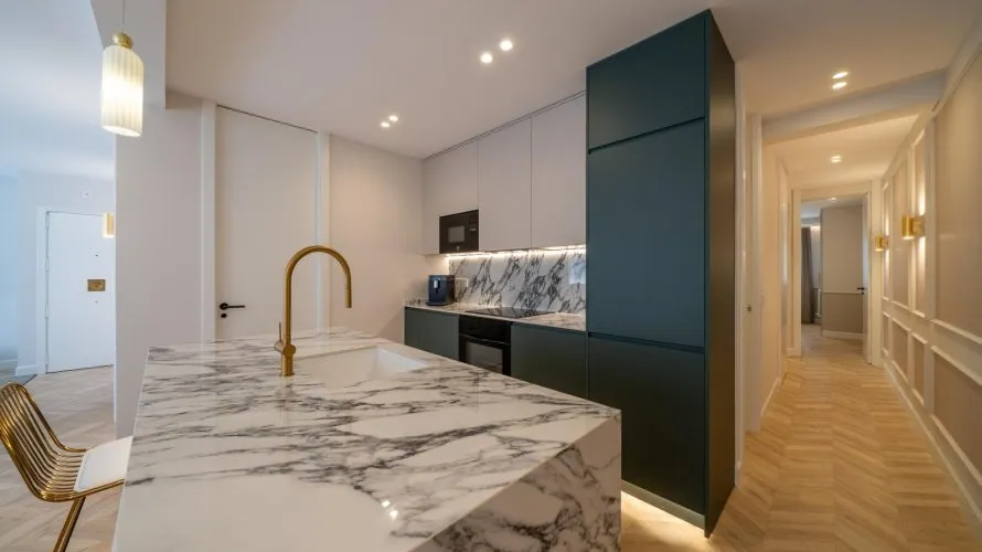 3 bedrooms apartment for sale, Madrid, Spain No. 828 № 15