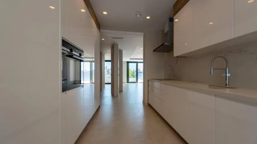 4 bedrooms apartment for sale, Benidorm, Spain No. 352 № 23