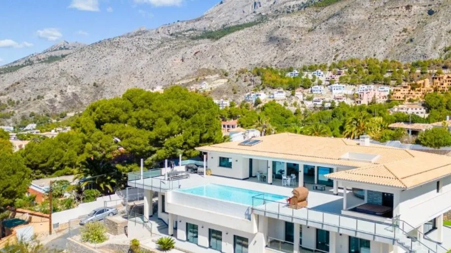 5 bedrooms villa for sale, Zona Altea Hills, Spain No. 935 № 16