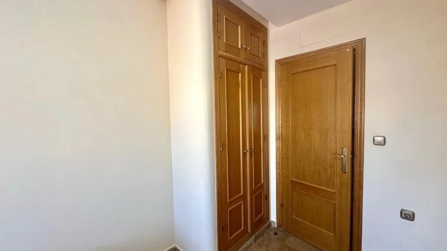 4 bedrooms apartment for sale, Torrevieja, Spain No. 800 № 24