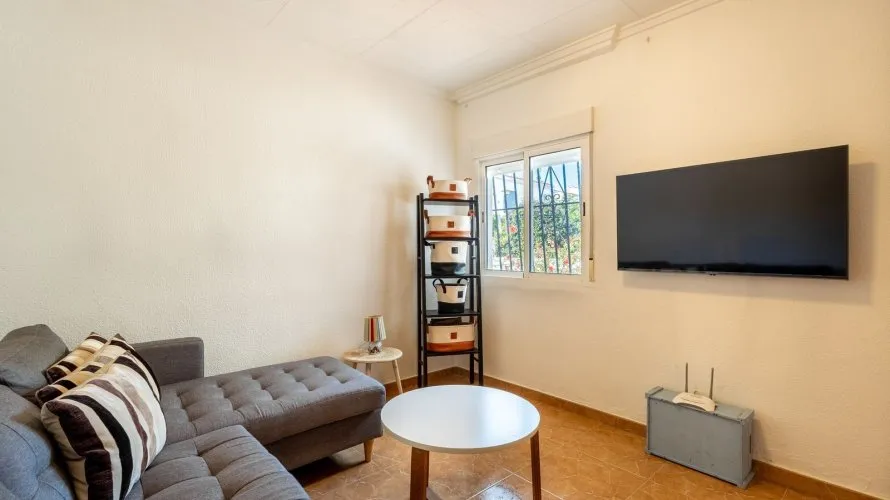 60m² apartment for sale, Torrevieja, Spain No. 2954 № 1