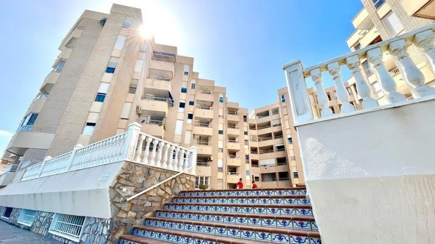 2 bedrooms penthouse for sale, Torrevieja, Spain No. 1080 № 4