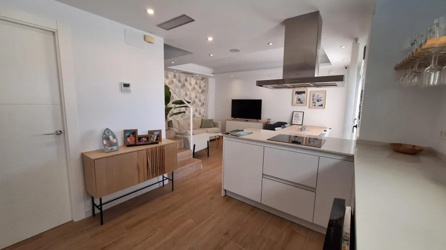 3 bedrooms apartment for sale, Torrevieja, Spain No. 1493 № 8