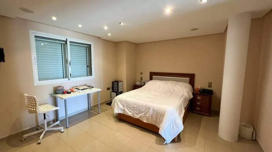 4 bedrooms apartment for sale, Manises, Spain No. 1369 № 17