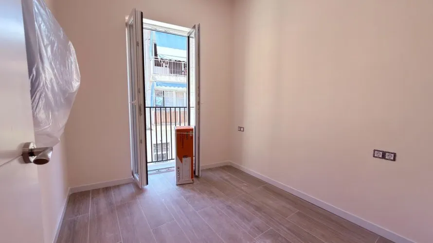10 bedrooms commercial property for sale, Alicante, Spain No. 1623 № 1