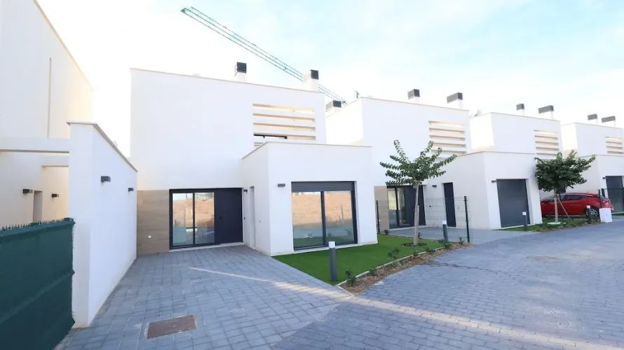 3 bedrooms apartment for sale, Los Alcazares, Spain No. 686 № 20