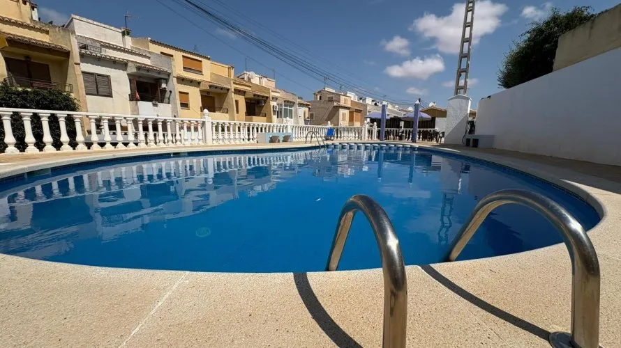 3 bedrooms house for sale, Torrevieja, Spain No. 827 № 21