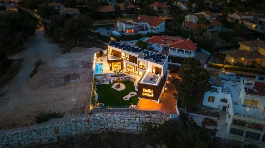 4 bedrooms villa for sale, Benidorm, Spain No. 1627 № 2
