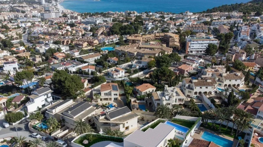 4 bedrooms villa for sale, Albir, Spain No. 839 № 16
