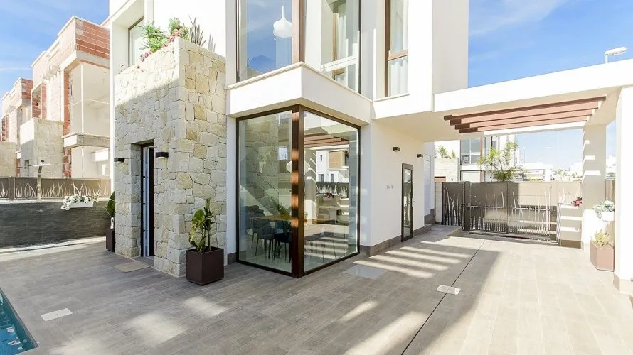 3 bedrooms villa for sale, Playa Honda, Spain No. 290