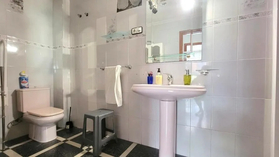 1 bedroom apartment for sale, Torrevieja, Spain No. 1097 № 23