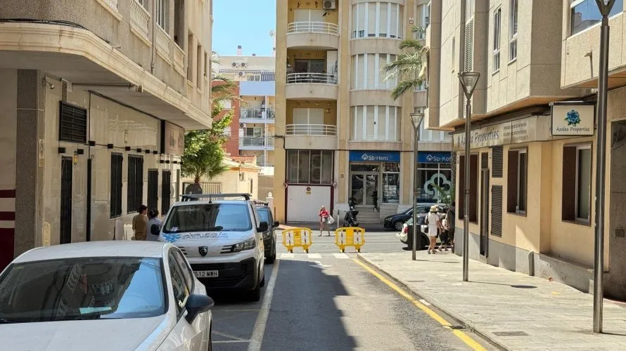 2 bedrooms apartment for sale, Torrevieja, Spain No. 2755
