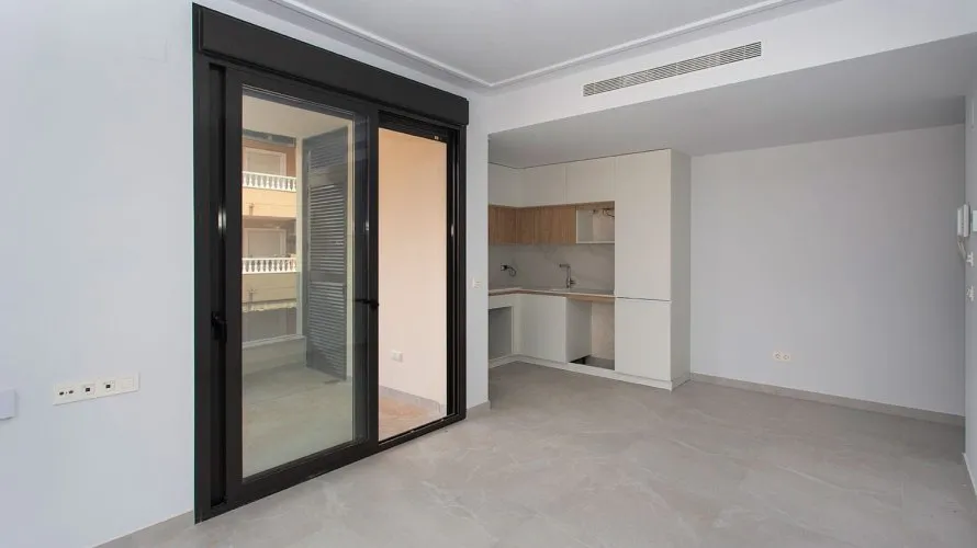 88m² apartment for sale, Torrevieja, Spain No. 1126 № 3