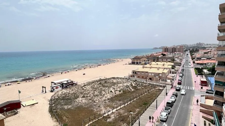 4 bedrooms penthouse for sale, La Mata, Spain No. 487 № 19