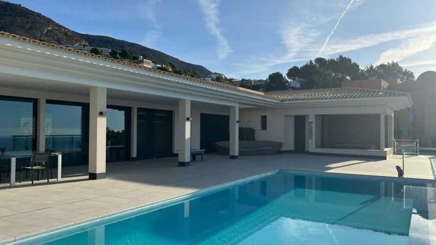 5 bedrooms villa for sale, Zona Altea Hills, Spain No. 935 № 12
