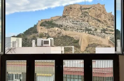 3 bedrooms apartment for sale, Alicante, Spain No. 189