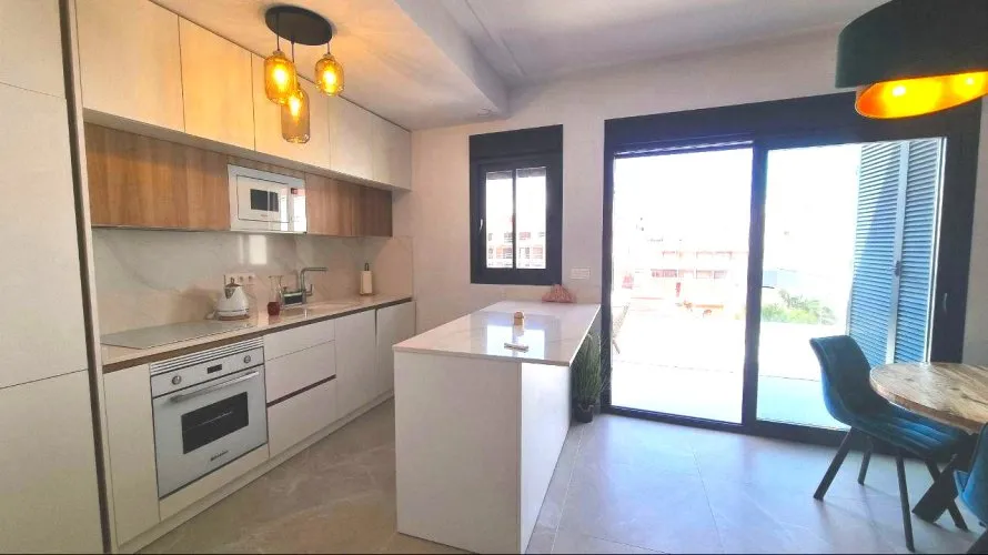 2 bedrooms penthouse for sale, Torrevieja, Spain No. 1230 № 4