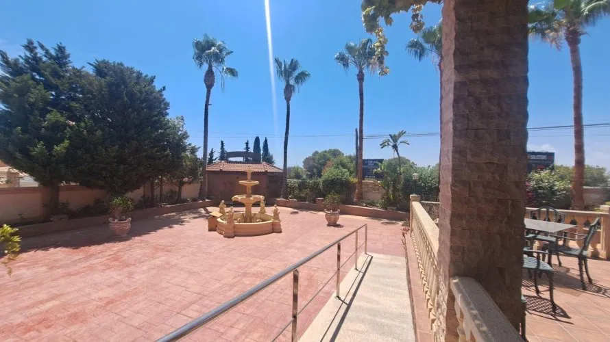 871m² commercial property for sale, La Zenia, Spain No. 96 № 28