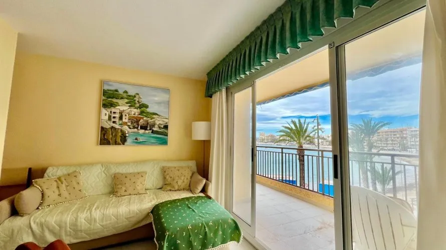 3 bedrooms apartment for sale, Torrevieja, Spain No. 1050 № 10