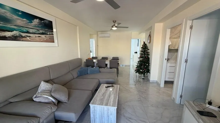 3 bedrooms apartment for sale, Torrevieja, Spain No. 1010 № 21