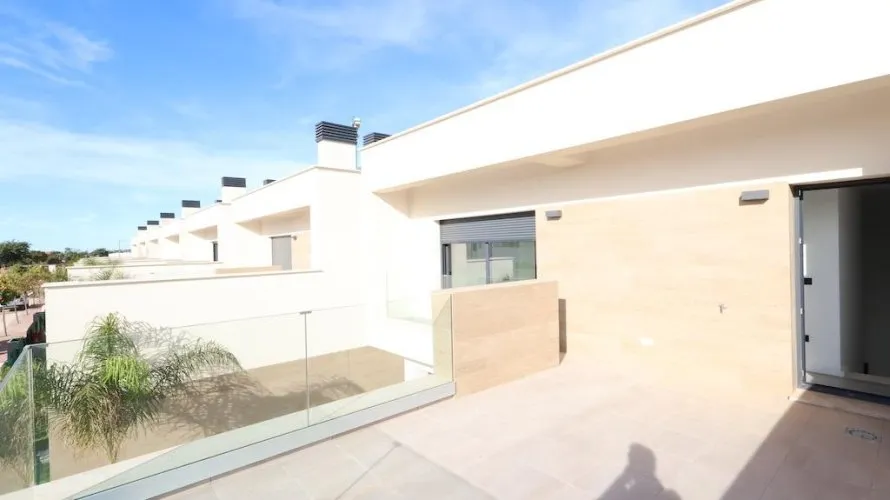 3 bedrooms apartment for sale, Los Alcazares, Spain No. 686 № 17