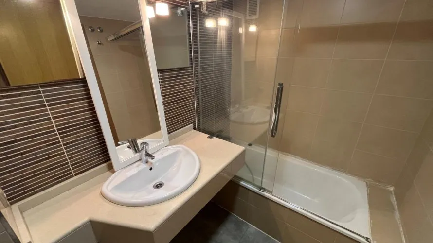 2 bedrooms apartment for sale, Alicante, Spain No. 93 № 18